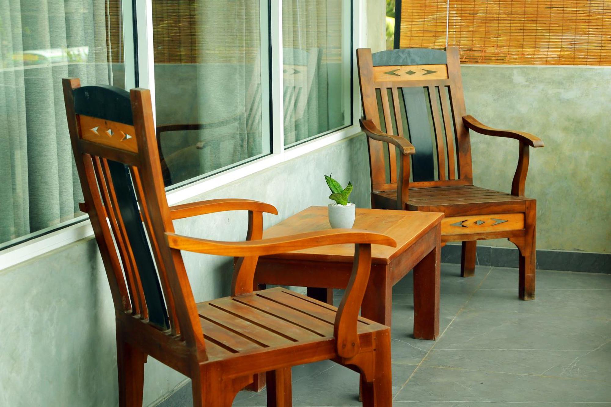 Cocos Hotel Midigama Timur Bagian luar foto
